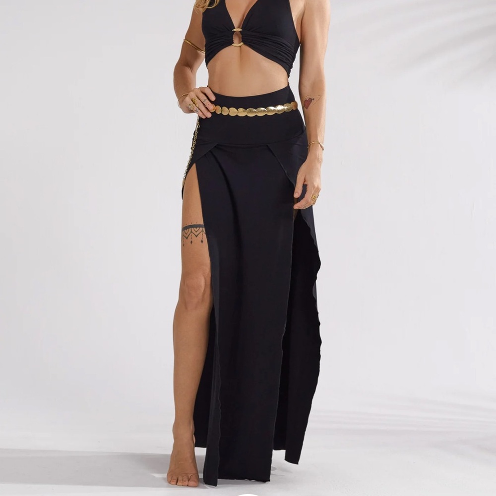 Royal Codes Cleopatra Slit Skirt Black Onyx-S